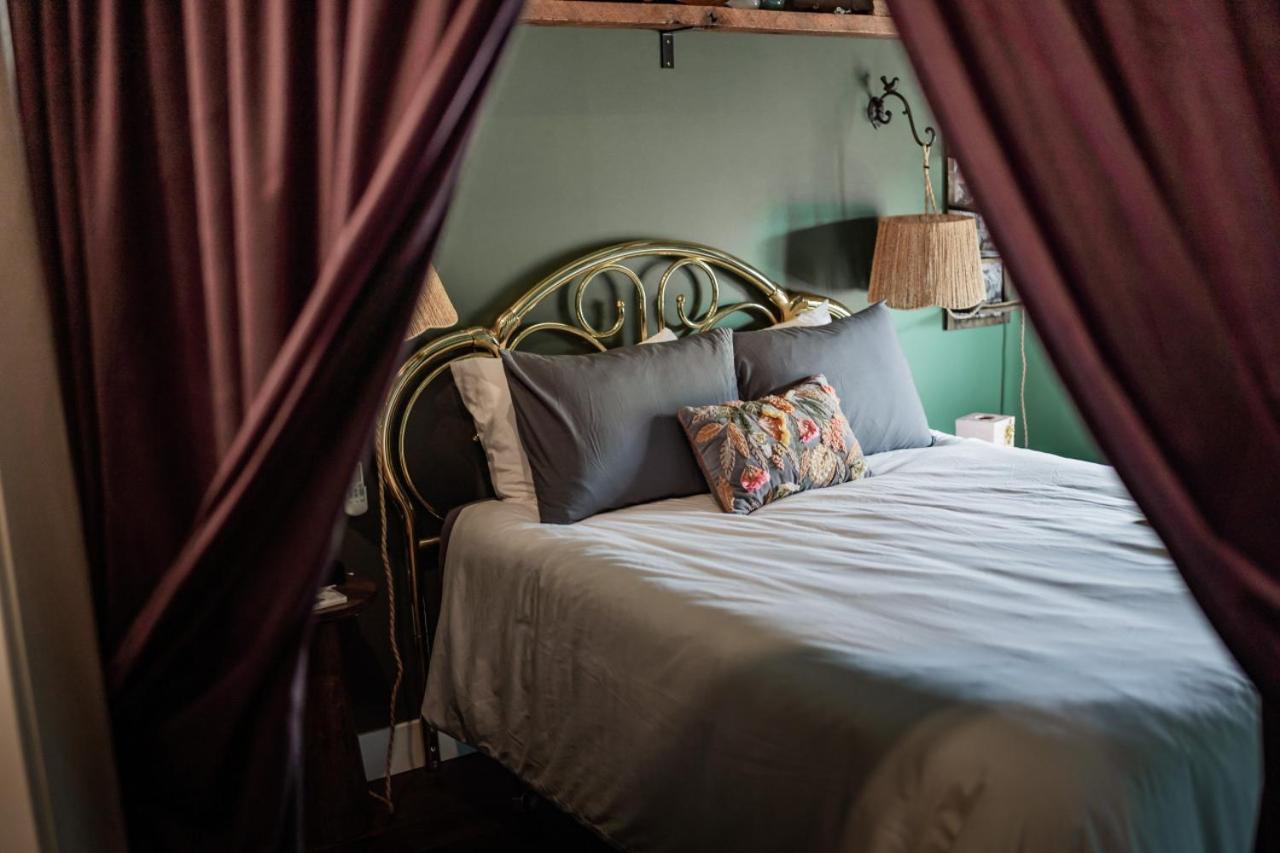 The Atrium - A Boutique Hotel - Suite 17 Perryville Exterior photo